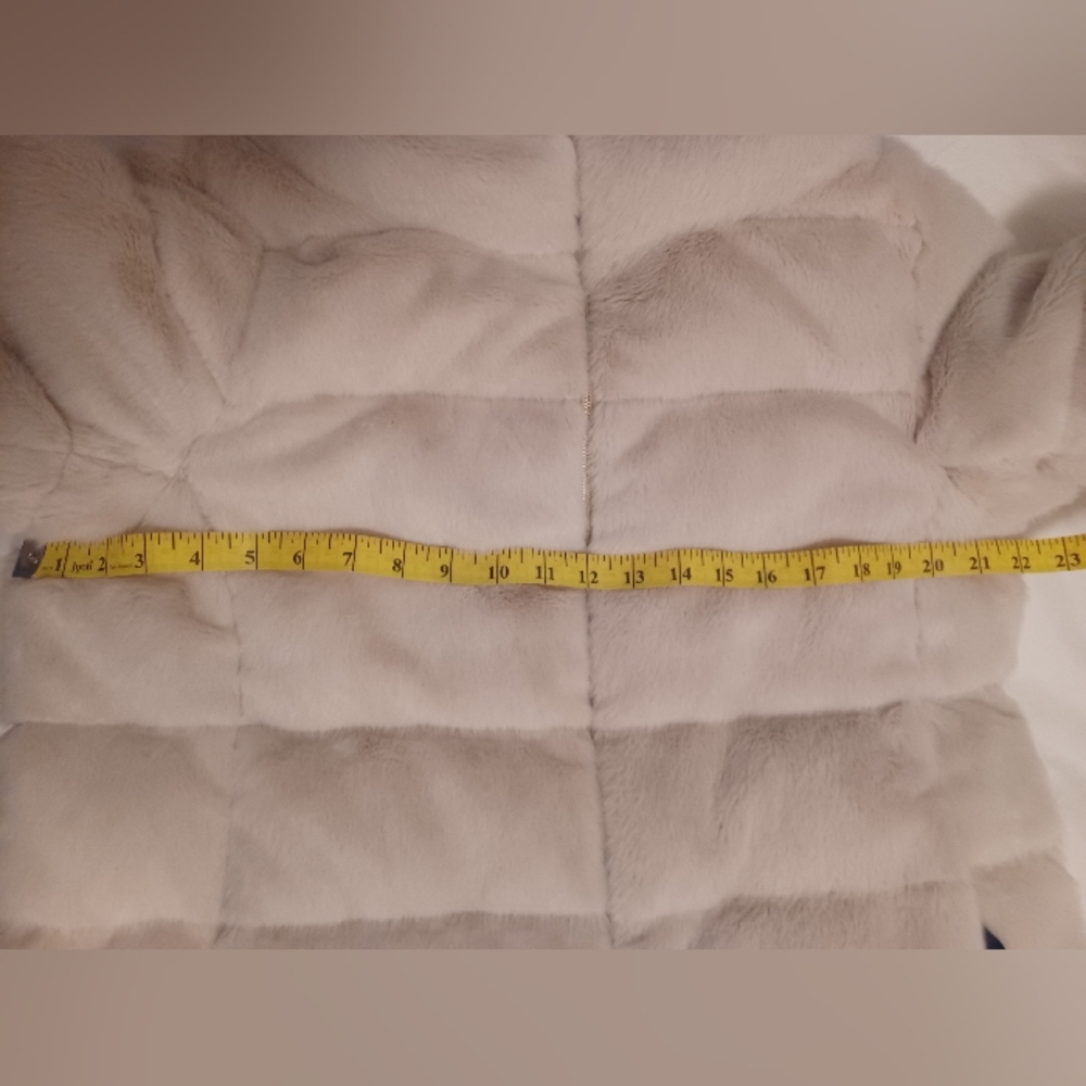 Herno Oat Beige Faux Fur Quilted Down Jacket  46 light beige - Picture 4 of 6